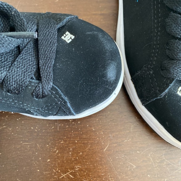 DC shoes excellent condition - Picture 7 of 13